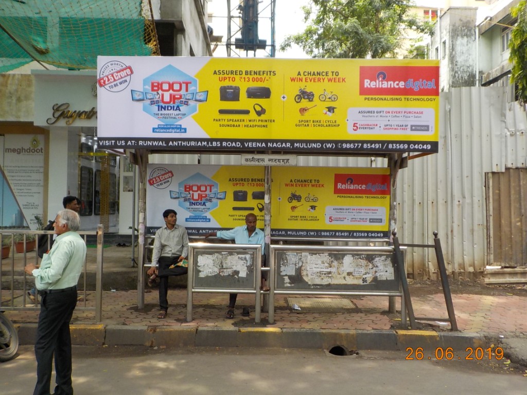 Bus Queue Shelter - - Kalidas Natya Griha,   Mulund West,   Mumbai,   Maharashtra