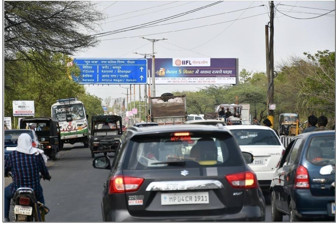 Gantry - Gandhinagar Asaram Tiraha,  Ayodhya Bypass near Airport towards Vidisha, Bhopal, Madhya Pradesh