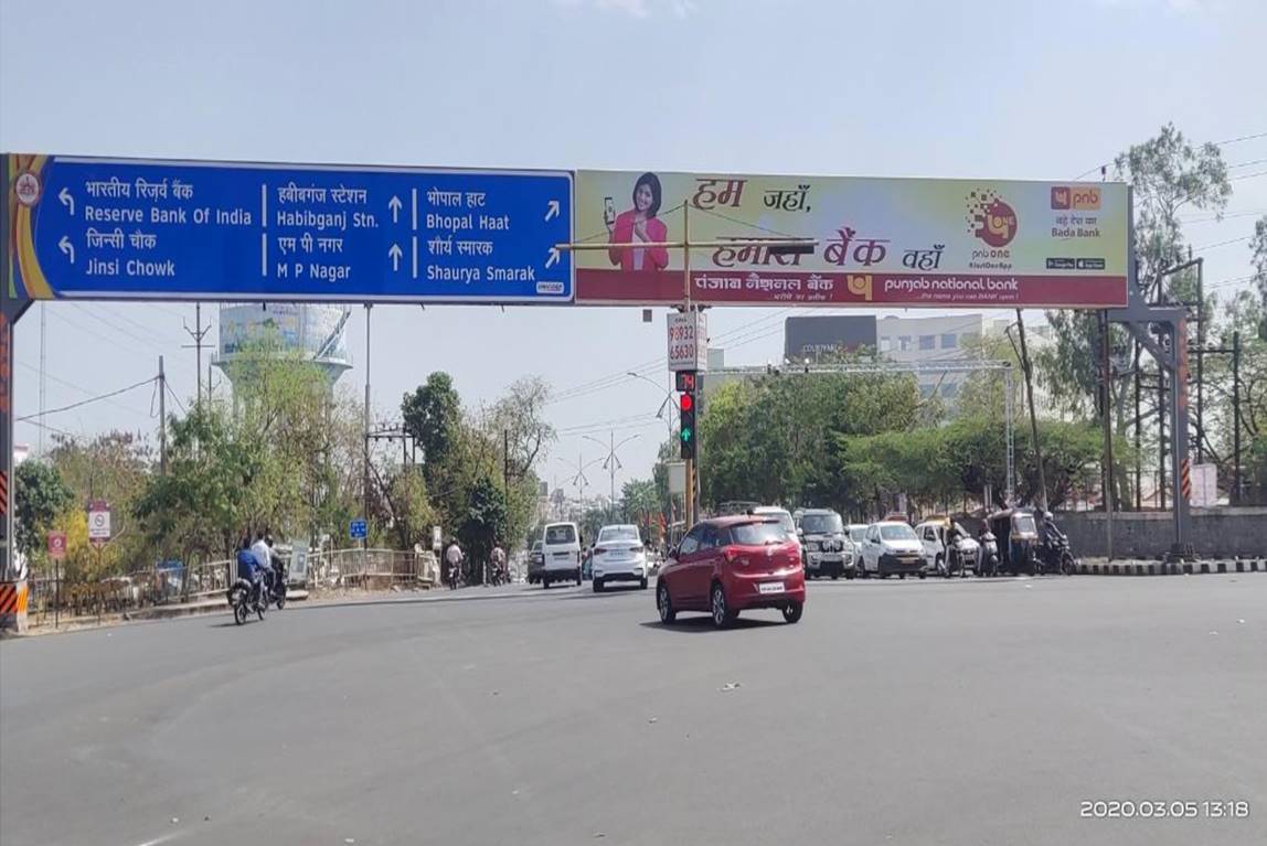 Gantry - Bhopal Haat Gantry towards Habibganj Station, Bhopal, Madhya Pradesh