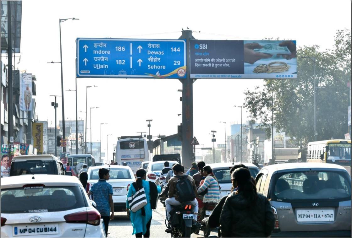 Unipole - Bairagarh BRTS Lane Chanchal Chauraha facing Bairagarh Main Market, Bhopal, Madhya Pradesh