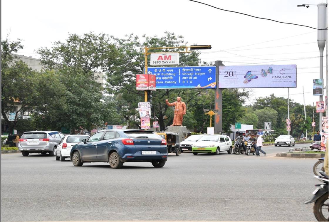 Unipole - Mansarovar Tiraha facing BJP Bhawan, Bhopal, Madhya Pradesh