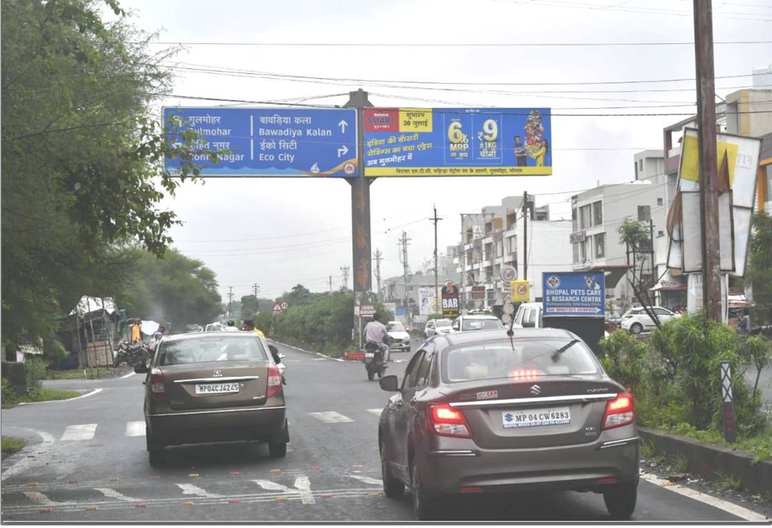 Unipole - Canal Road,  Danishkunj 4 Lane, Bhopal, Madhya Pradesh