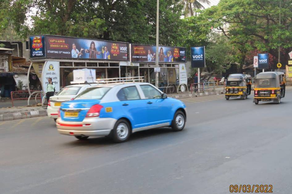 Street Furniture BQS - WEH After T2 Entrance - towards western express highway,   Western Suburb,   Mumbai,   Maharashtra