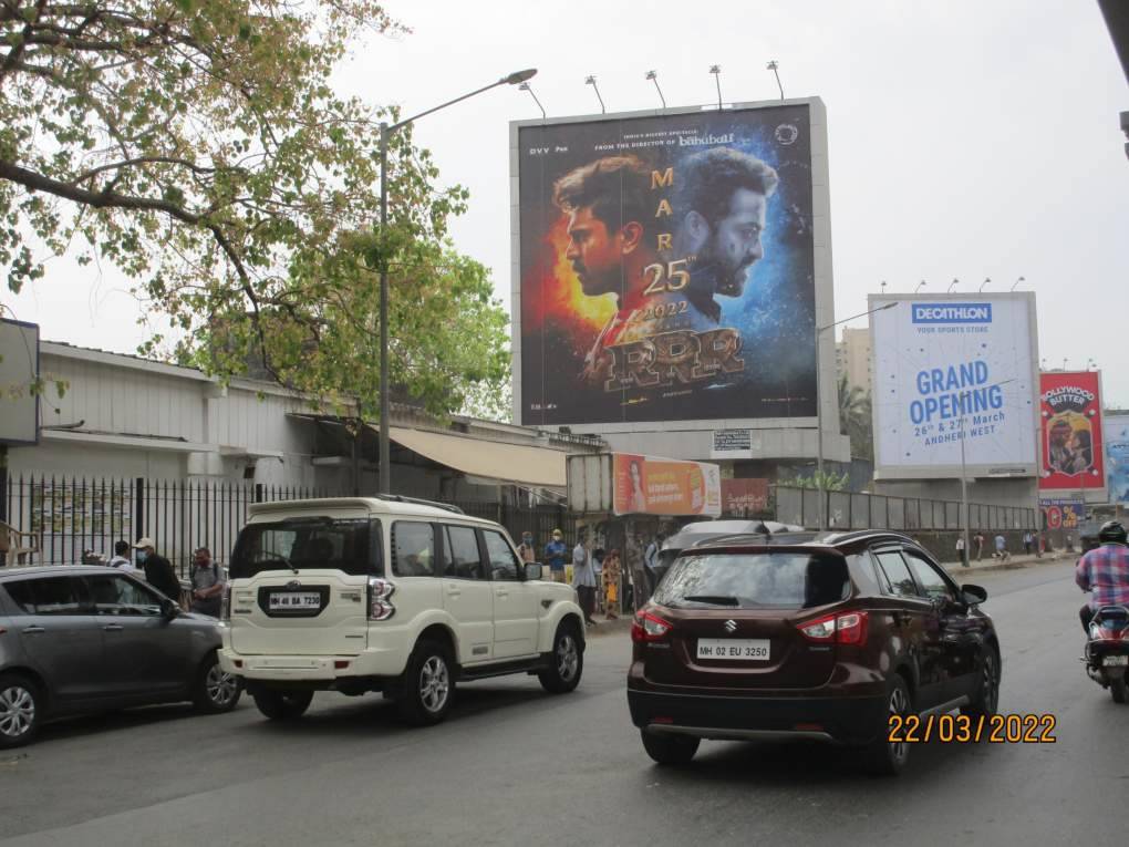 hoarding - Andheri Link Road Chitrakoot Ground trf going towards JVPD - 1-M/T - towards JVPD,   Andheri,   Mumbai,   Maharashtra