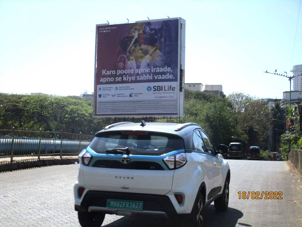 hoarding - Andheri Lokhandwala Bridge fcg Barista -E/T - nr Lokhandwala Bridge,   Andheri,   Mumbai,   Maharashtra