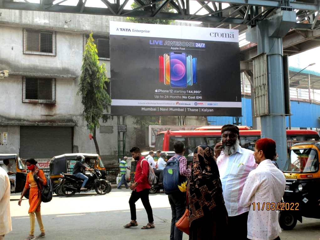 hoarding - Borivali west opp Police station Fcg SV Road / Market-ANY - opp Police station,   Borivali,   Mumbai,   Maharashtra