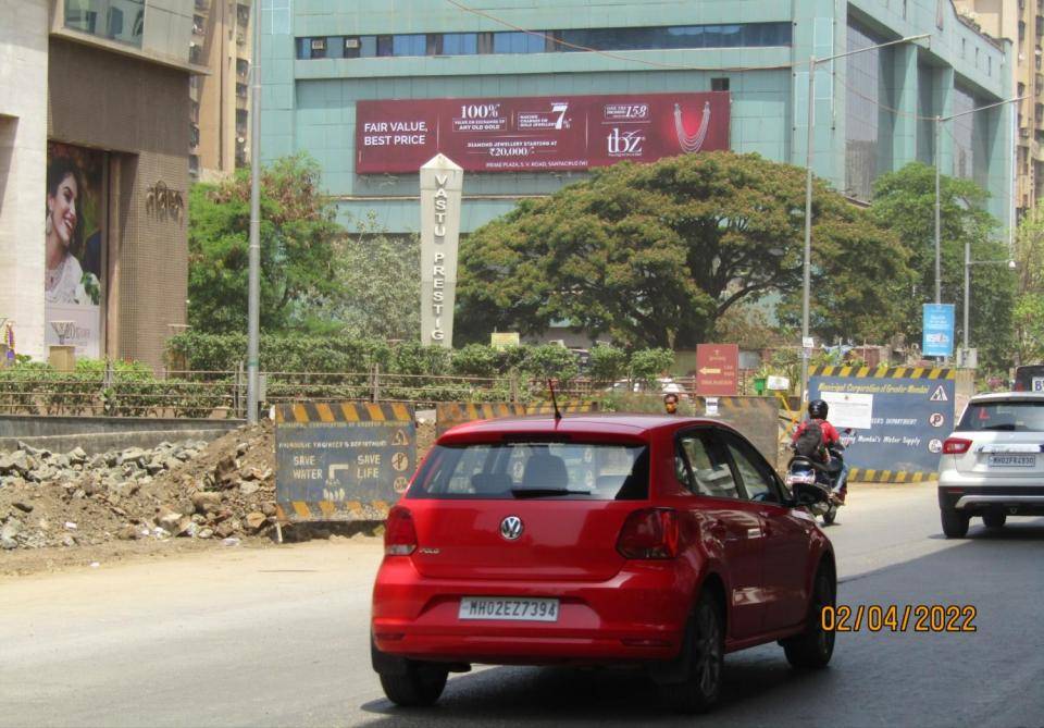 Hoarding - On Link Road At City Mall-E/T - towards andheri,   Andheri,   Mumbai,   Maharashtra