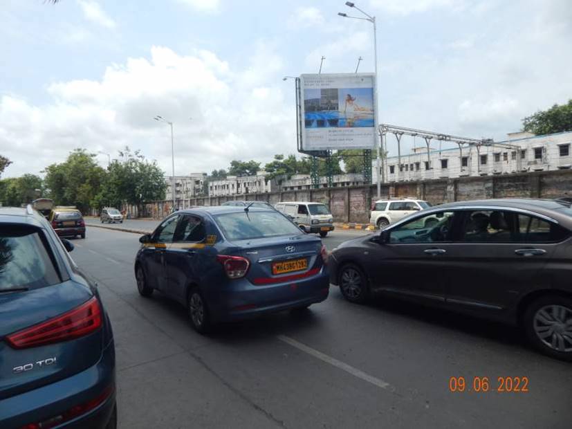 Billboard - Matunga Station Tulsi Pipe Road Nr.big bazaar-ET - Nr.big bazaar,   matunga,   Mumbai,   Maharashtra