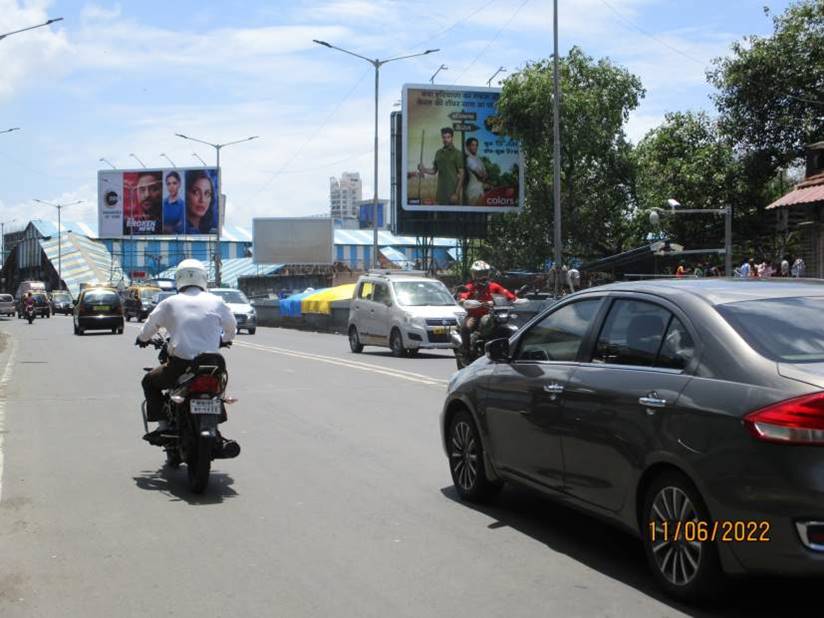 Billboard - Dadar Station West Tulsi Pipe Road Dadar Phool Market Bridge -ET - Tulsi Pipe Road,   dadar,   Mumbai,   Maharashtra