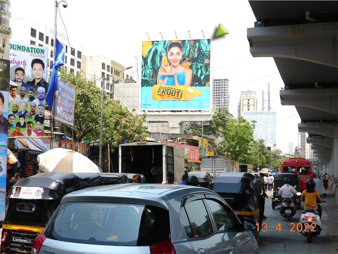 Billboard - Goregaon Link Road - from Andheri Link Road to Malad In- Orbit Mall,   andheri,   Mumbai,   Maharashtra