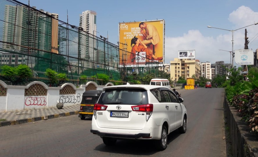 Hoarding - Lokhandwala - Bridge Starting,   Andheri,   Mumbai,   Maharashtra