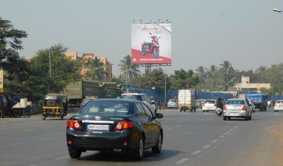 Hoarding - Mankhurd Link Road - Opp Indian Oil Petrol Pump,   Dadar,   Mumbai,   Maharashtra