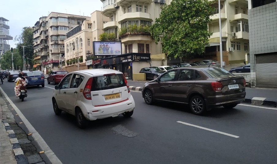 Hoarding - Peddar Rd Opp Jaslok Hospital - Cambridge Court,  opp. Jaslok Hospital,   Andheri,   Mumbai,   Maharashtra