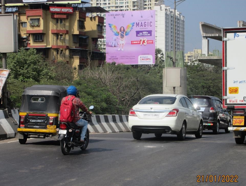 Hoarding - Teen Hath Naka,  Going Towards Thane - Teen Hath Naka,  Going Towards Thane,   Thane,   Thane,   Maharashtra