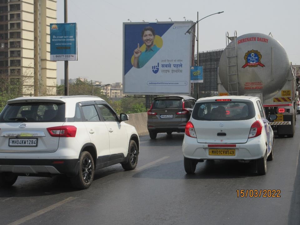 Hoarding - Kapurbawdi Flyover Going towards Cadbury / Teen Hath Naka - Kapurbawdi Flyover Going towards Cadbury / Teen Hath Naka,   Thane,   Thane,   Maharashtra