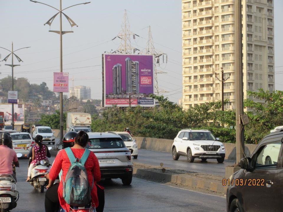 Hoarding - Hiranandani Estate Junction G.B.Road going towards Borivali - Hiranandani Estate Junction G.B.Road going towards Borivali,   Thane,   Thane,   Maharashtra