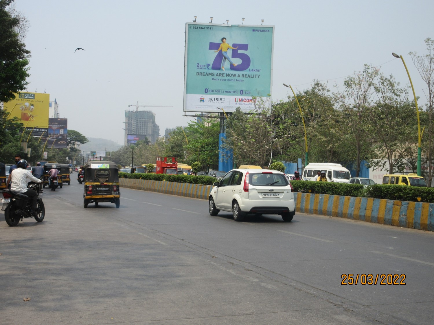 Hoarding - Pokhran Road no.1 Near Singhania School Going towards Vartak Nagar - Pokhran Road no.1 Near Singhania School Going towards Vartak Nagar,   Thane,   Thane,   Maharashtra