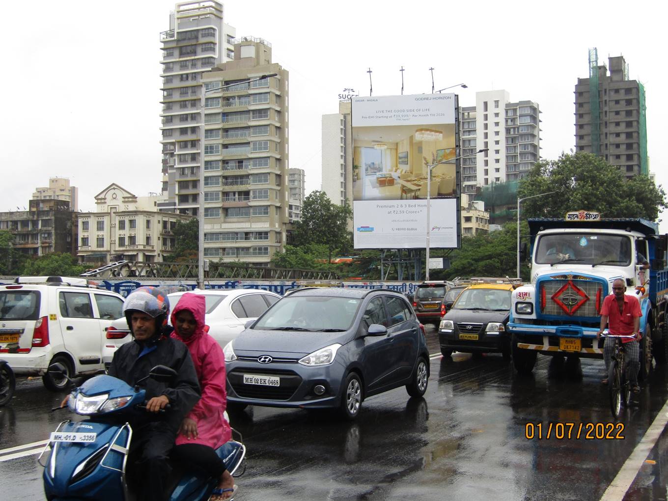 Hoarding - Dadar Tilak Bridge - Plaza to TT 2nd LHS,   Dadar,   Mumbai,   Maharashtra