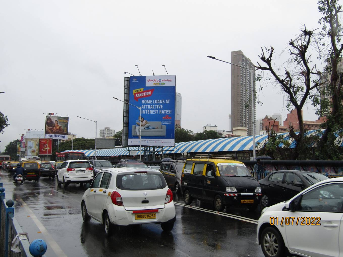 Hoarding - Dadar Tilak Bridge - Plaza to TT 2nd RHS,   Dadar,   Mumbai,   Maharashtra