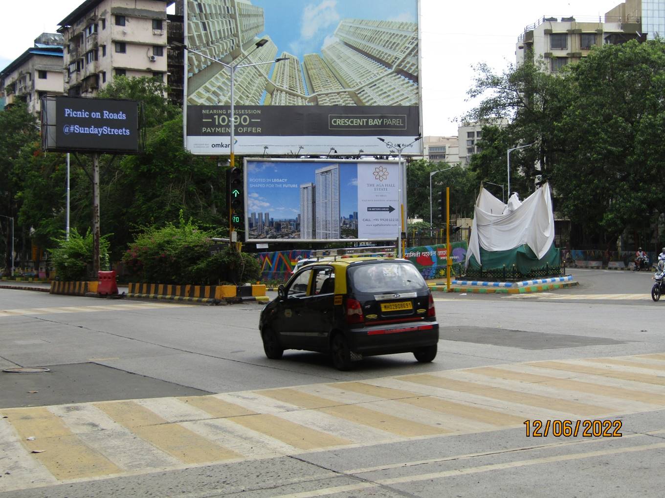Hoarding - Byculla Junction,   Byculla,   Mumbai,   Maharashtra