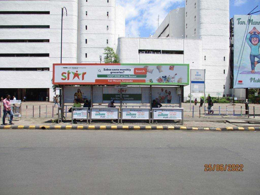 Bus Queue Shelter - Vashi Stn Raghuleela Mall -2,   Vashi,   Navi Mumbai,   Maharashtra