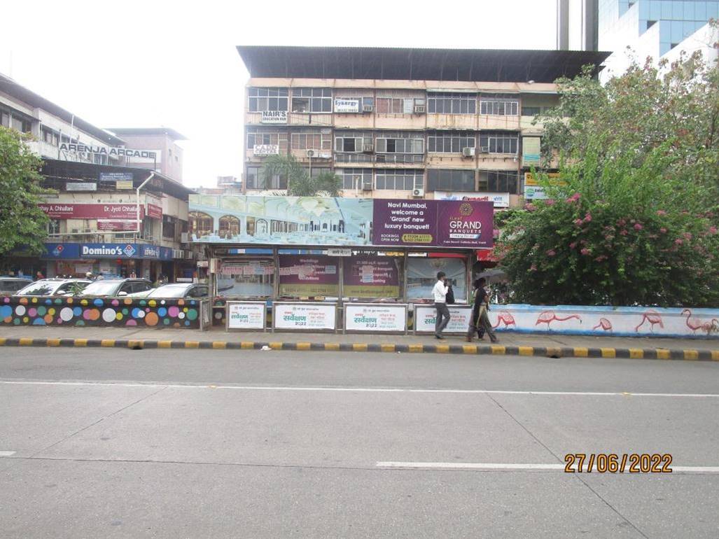 Bus Queue Shelter - Vashi Sec-17 Apna Bazar Right - 01,   Vashi,   Navi Mumbai,   Maharashtra