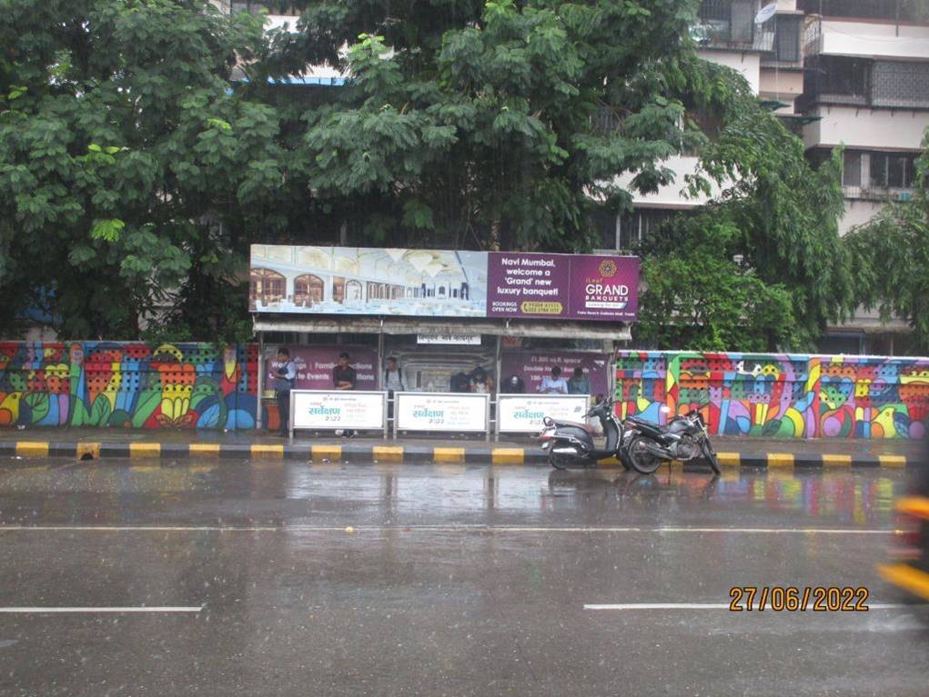 Bus Queue Shelter - Vashi Shivaji Chowk Opp. Vishnudas Bhave Natyagruh towards K.K.2,   Vashi,   Navi Mumbai,   Maharashtra