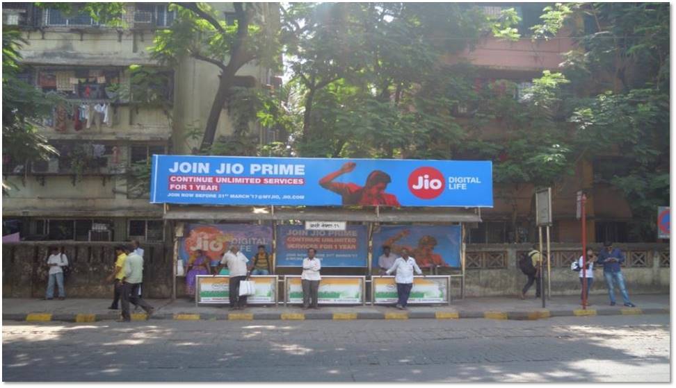 Bus Queue Shelter - Vashi Opp. VHP JW Sector-10 Right Towards Vashi ( Navi Mumbai Bank),   Vashi,   Navi Mumbai,   Maharashtra