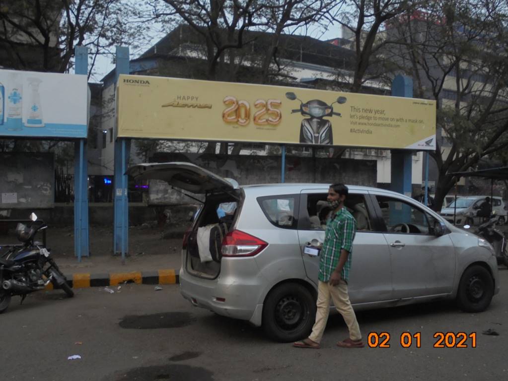 Bus Queue Shelter - Vashi Highway.,   Vashi,   Navi Mumbai,   Maharashtra