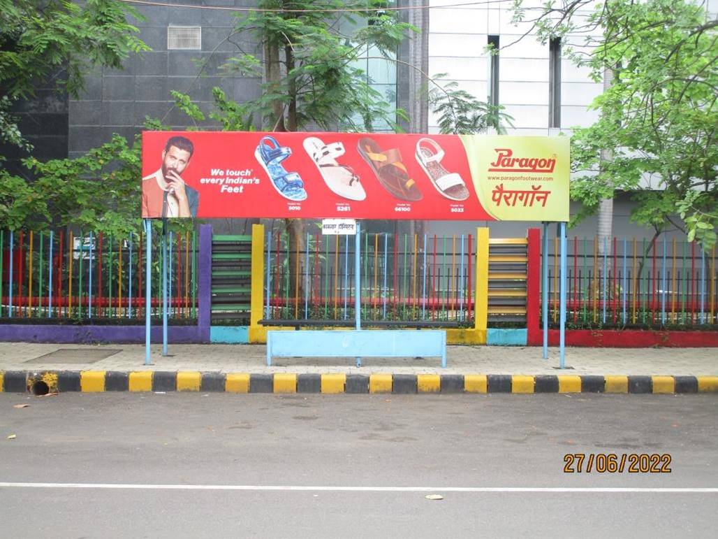 Bus Queue Shelter - Kaamgar Hospital.,   Vashi,   Navi Mumbai,   Maharashtra