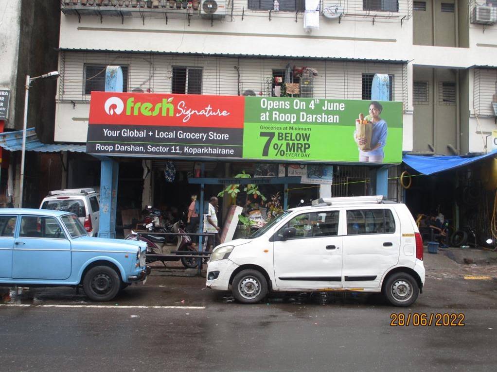 Bus Queue Shelter - Balaji Garden.,   Koparkhairane,   Navi Mumbai,   Maharashtra