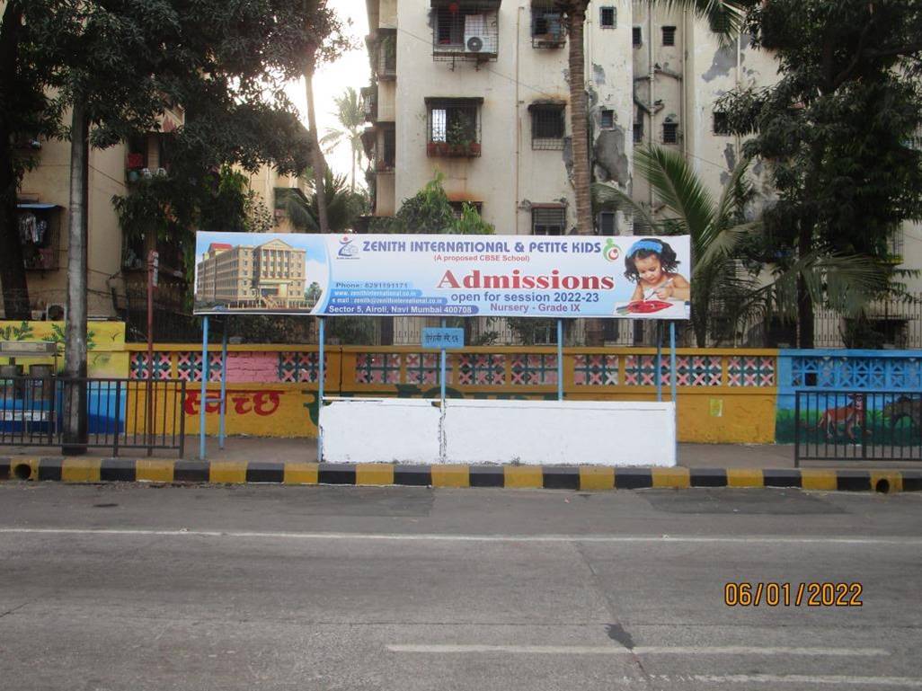 Bus Queue Shelter - Sector 16.,   Airoli,   Navi Mumbai,   Maharashtra