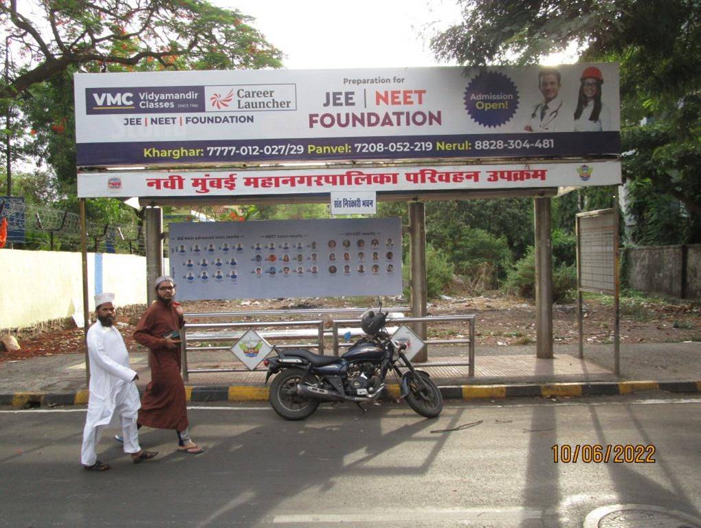 Bus Queue Shelter - Sanpada Sant Nirankari Bhavan Opp. MTNL,   Sanpada,   Navi Mumbai,   Maharashtra