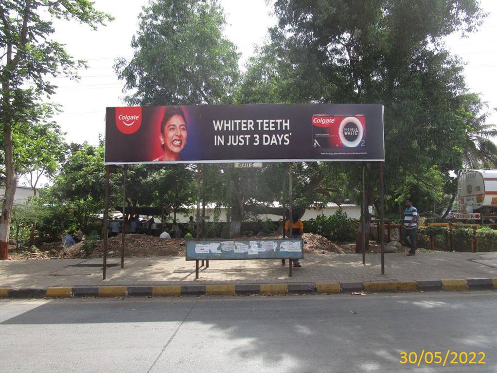 Bus Queue Shelter - Bagade towards Airoli,   MIDC,   Navi Mumbai,   Maharashtra