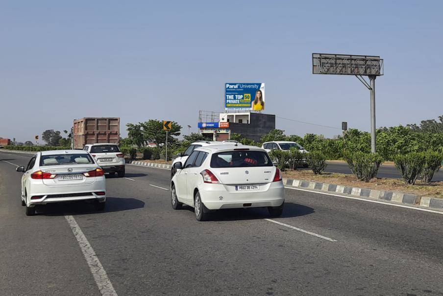 Hoarding - Batala Toll Facing  Amritsar  Towards  Batala/Gurdaspur          ,  Amritsar,  Punjab