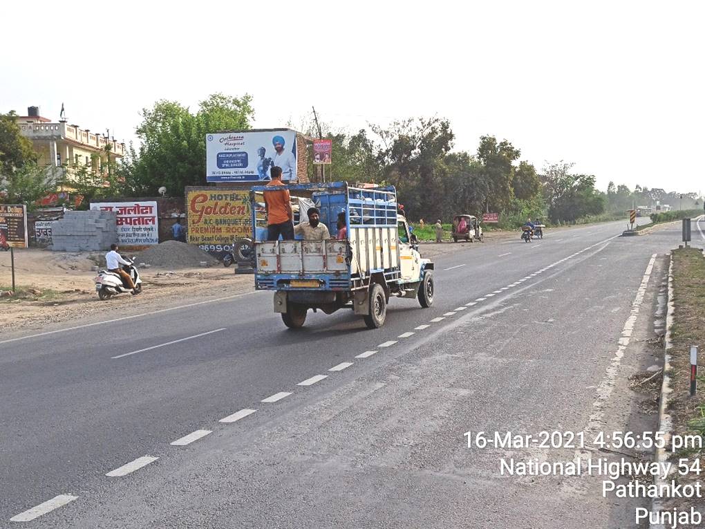 Billboard - Kahnwan Chowk, Dinanagar, Punjab