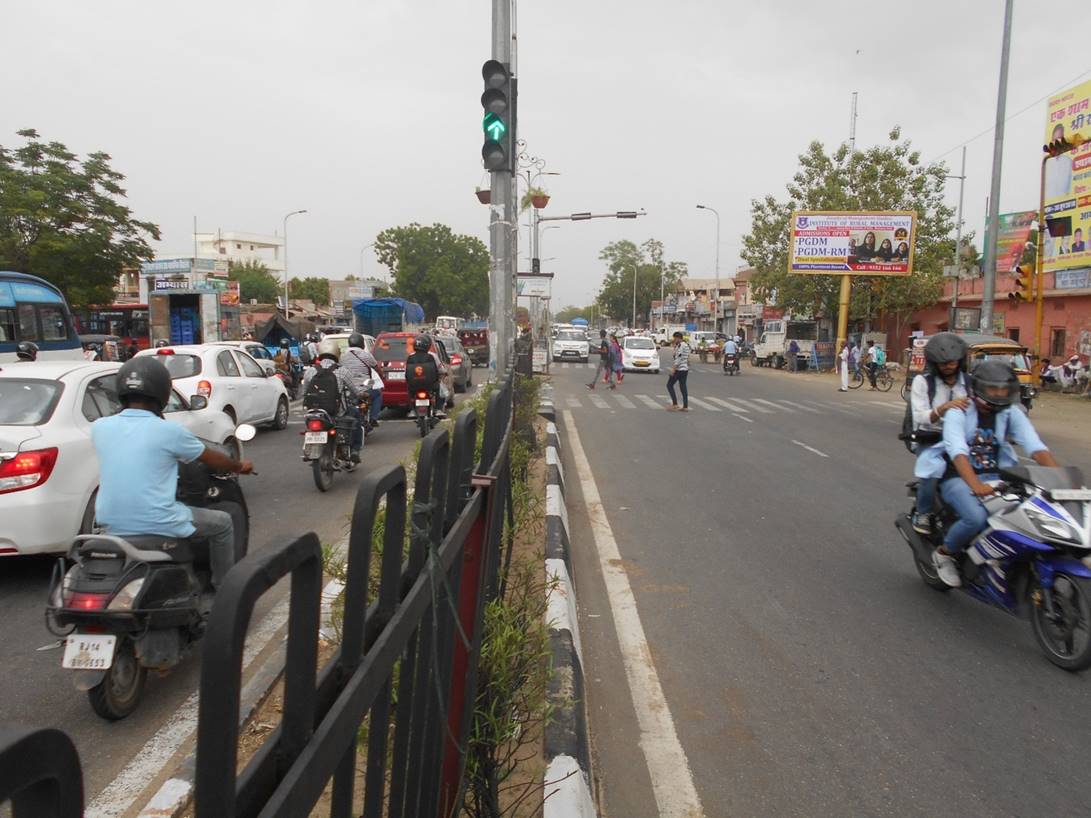 Unipole - Near Pinjara Gosala Gate, Jaipur, Rajasthan