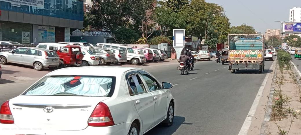 Small Board - Sikar Road, Jaipur, Rajasthan