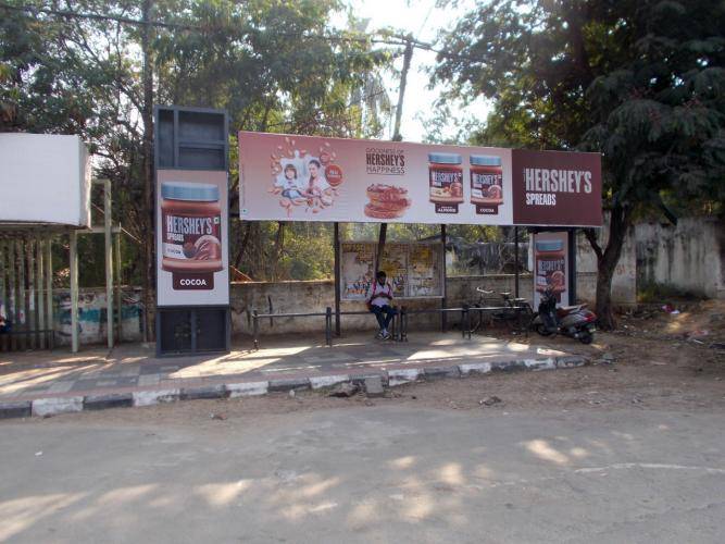 Bus Shelter Modern - Nanal Nagar Junction-Towards Toli Chowki - 1, Hyderabad, Telangana