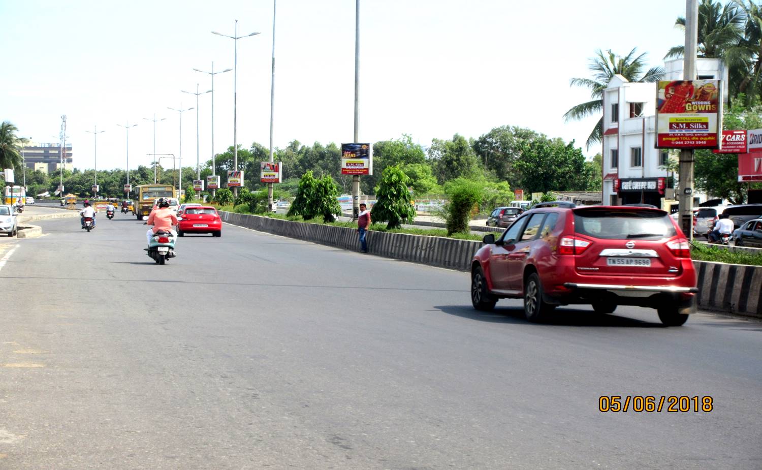 Pole Kiosk - From Hotel Asiana to IDBI Bank, Chennai, Tamilnadu