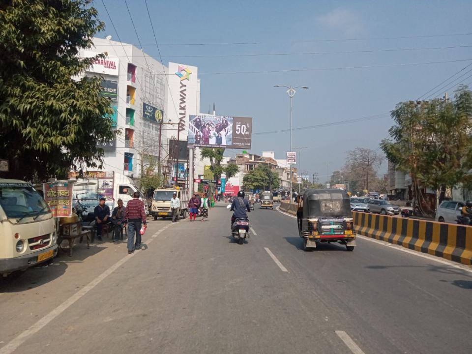 Unipole-Walkway Mall, Haldwani, Uttarakhand