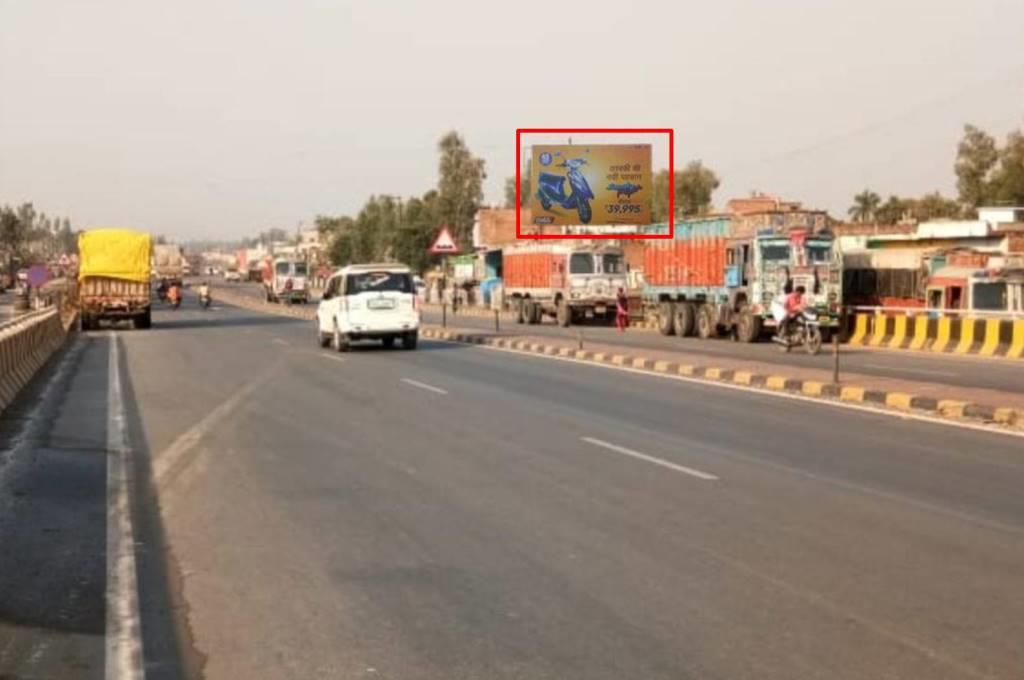 Billboard-Gorakhpur Road Modhghat Chouraha, Basti, Uttar Pradesh, 