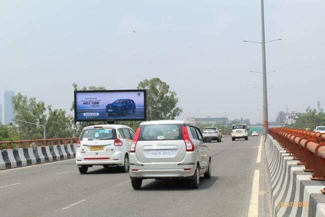 Billboard - On Elevated Road
, Noida, Uttar Pradesh