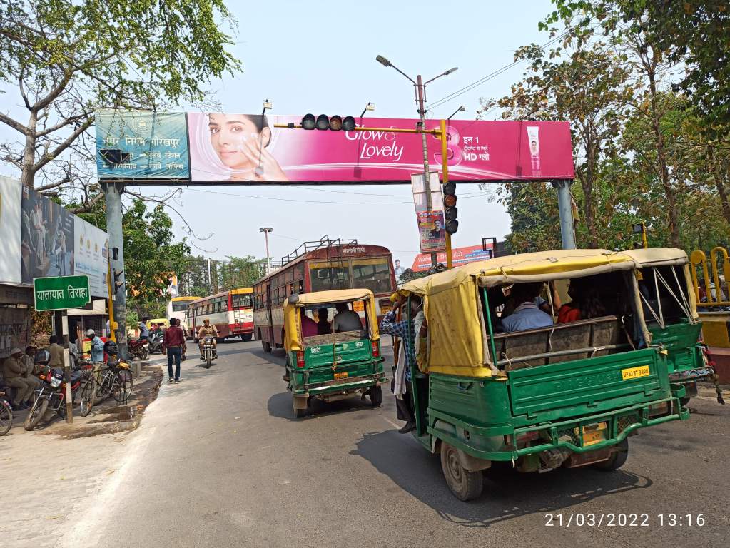 Gantry-Mallgodam fcg Ganesh Chowk, Gorakhpur, Uttar Pradesh