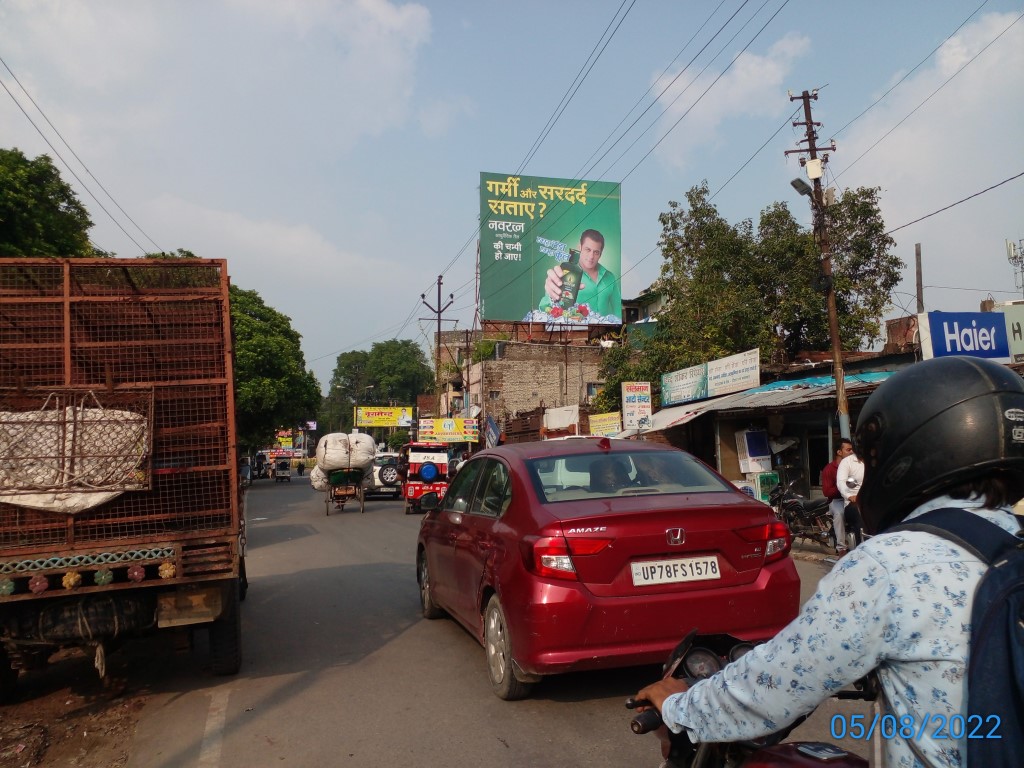 Billboard-Bakarmandi,  Kanpur, Uttar Pradesh