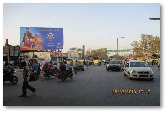 Billboard - Main Rambag Chauraha, Agra, Uttar Pradesh