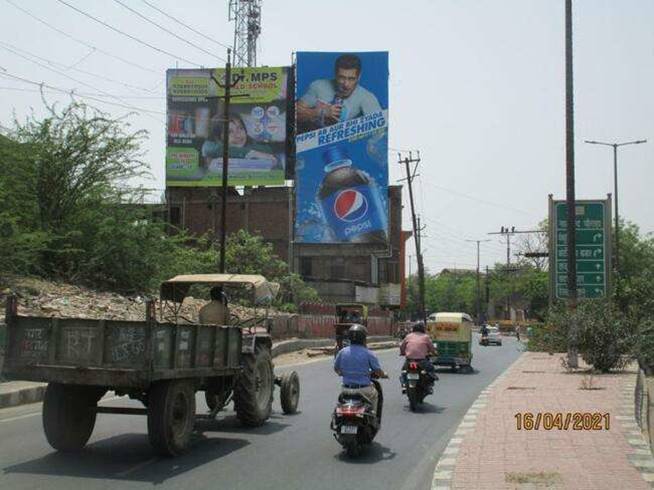 Billboard - M. G. ROAD,  Agra, Uttar Pradesh