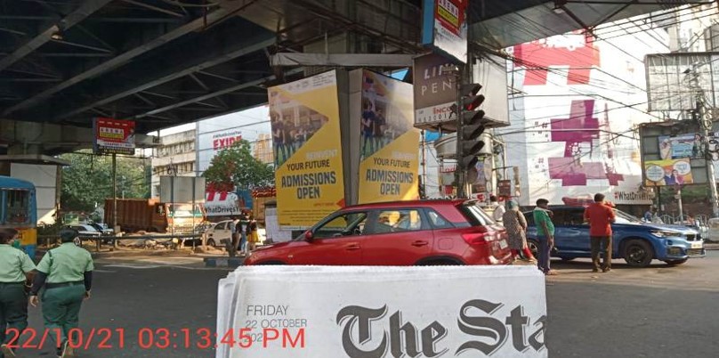 Bus Shelter - AJC Bose Road Flyover, Kolkata, West Bengal