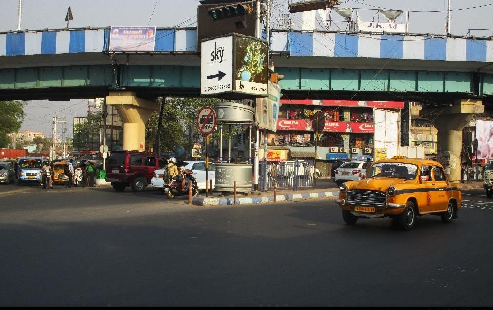 Traffic booth - Chinghrighata,  Kolkata, West Bengal