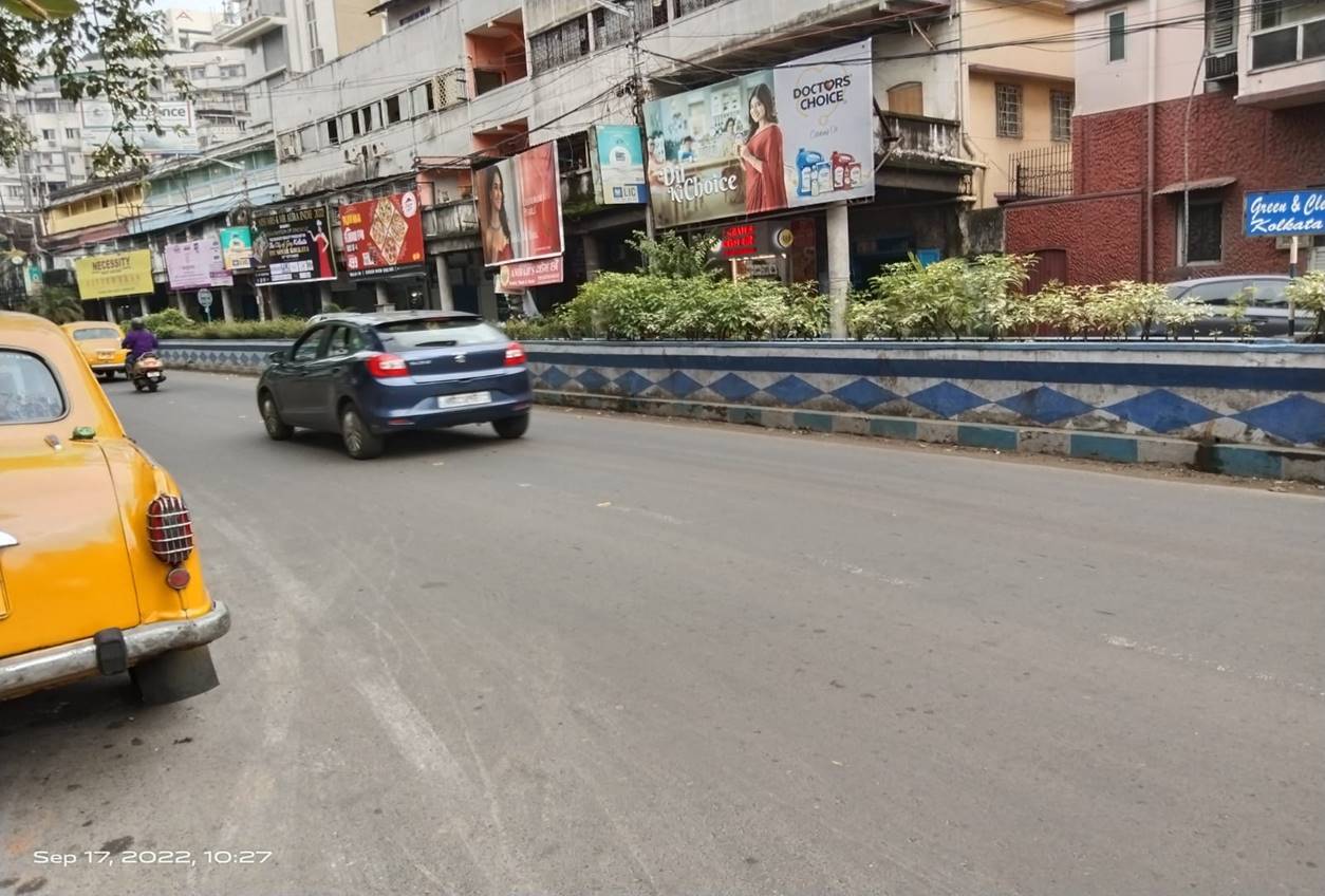 Billboard - Sarat Bose Rd - Lansdowne Market -, Kolkata, West Bangal